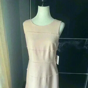 Ivanka Trump NWT stunning spring/summer dress with tag. Ptp is 18.5”